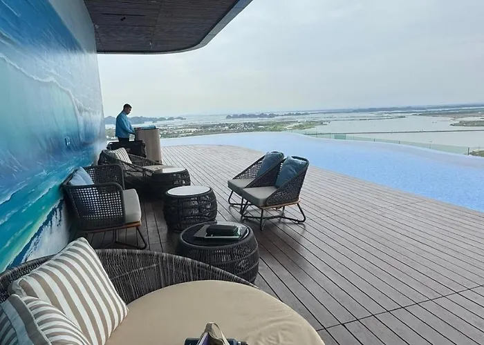 A La Carte Bay View Bien Tang Cao Aparthotel *