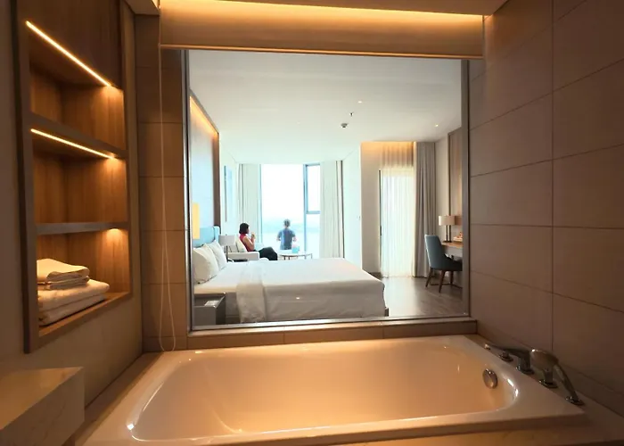A La Carte Bay View Bien Tang Cao